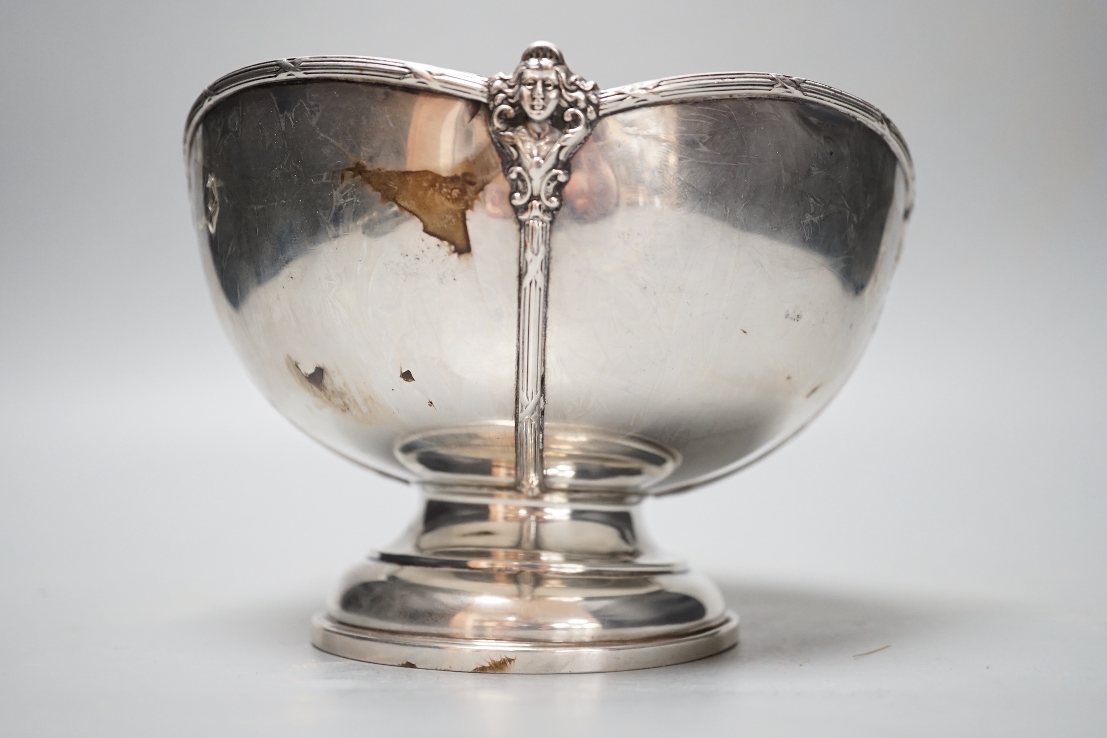 An Edwardian silver rose bowl, Birmingham, 1909, diameter 16.1cm, 9.5oz.